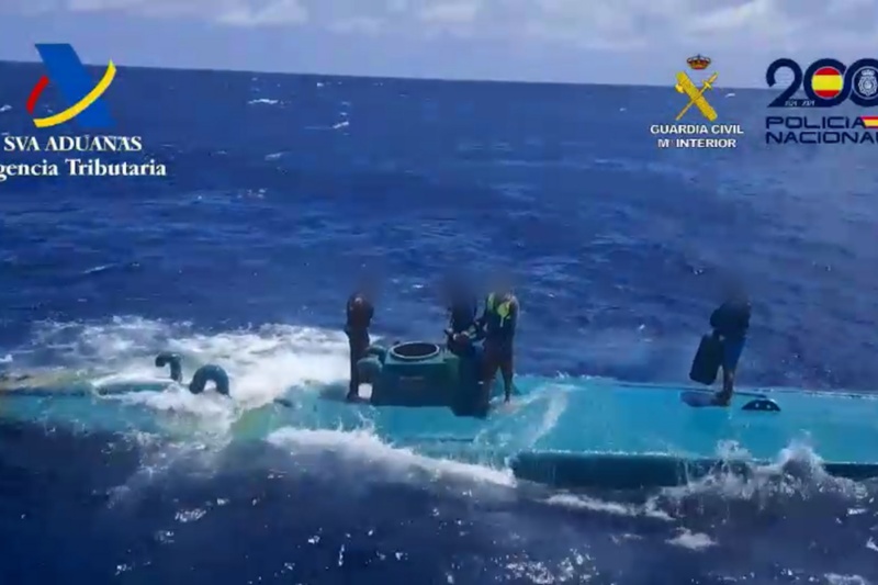 Interceptado en el Atlántico un semisumergible que se dirigía hacia la costa peninsular