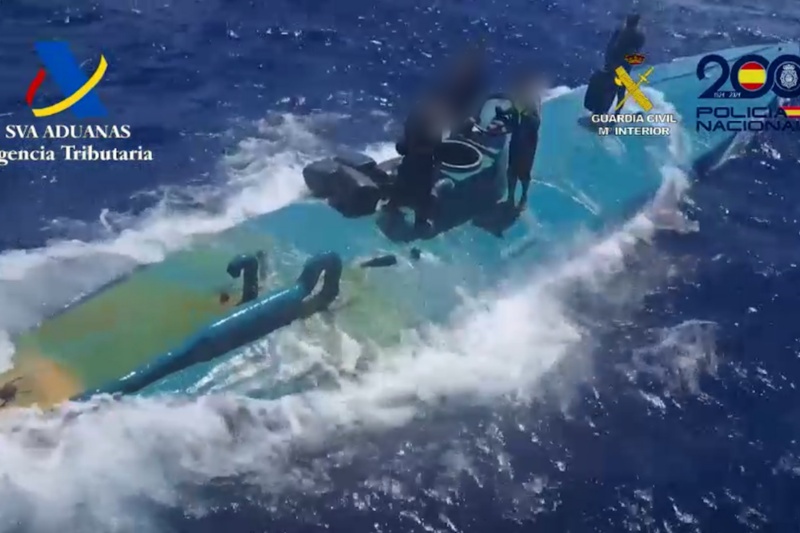 Interceptado en el Atlántico un semisumergible que se dirigía hacia la costa peninsular