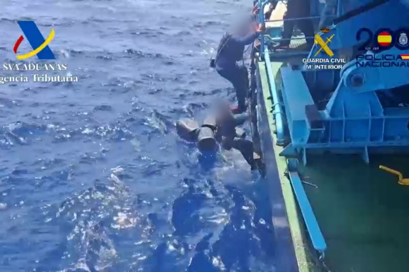 Interceptado en el Atlántico un semisumergible que se dirigía hacia la costa peninsular