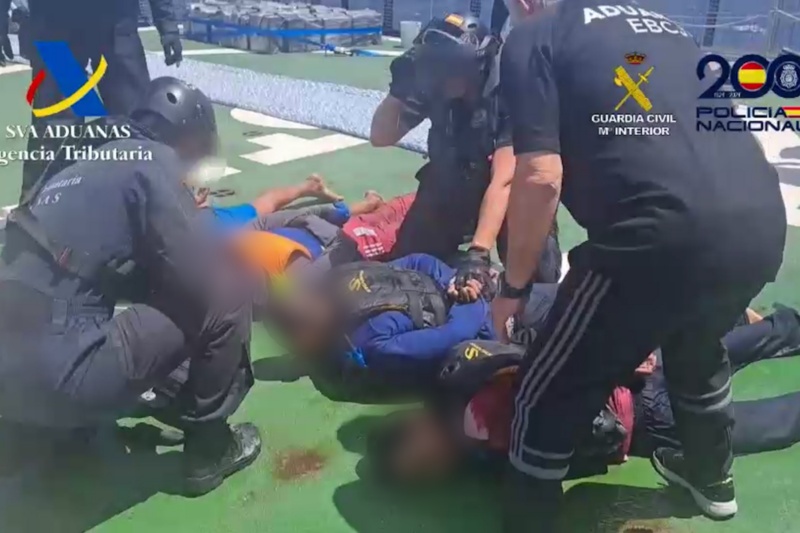 Interceptado en el Atlántico un semisumergible que se dirigía hacia la costa peninsular