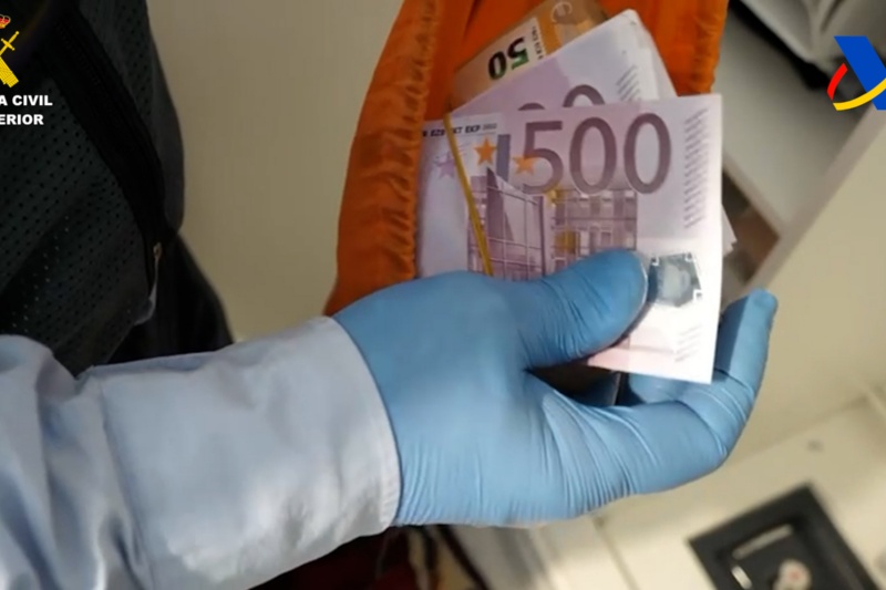 Desarticulada una organización criminal que habría defraudado más de 100 millones de euros en la comercialización de hidrocarburos