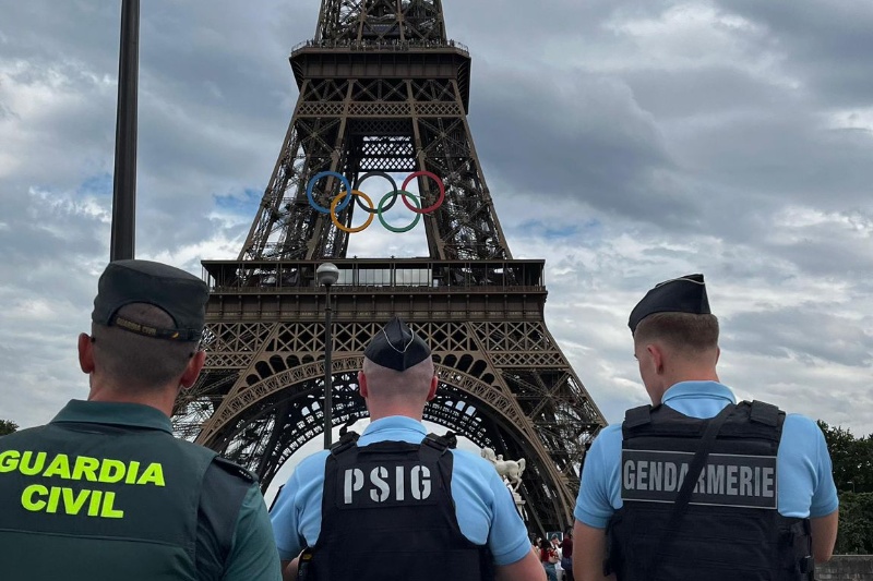Desplegados en Francia los agentes de la Guardia Civil que van a colaborar con las autoridades francesas en la seguridad de los Juegos Olímpicos