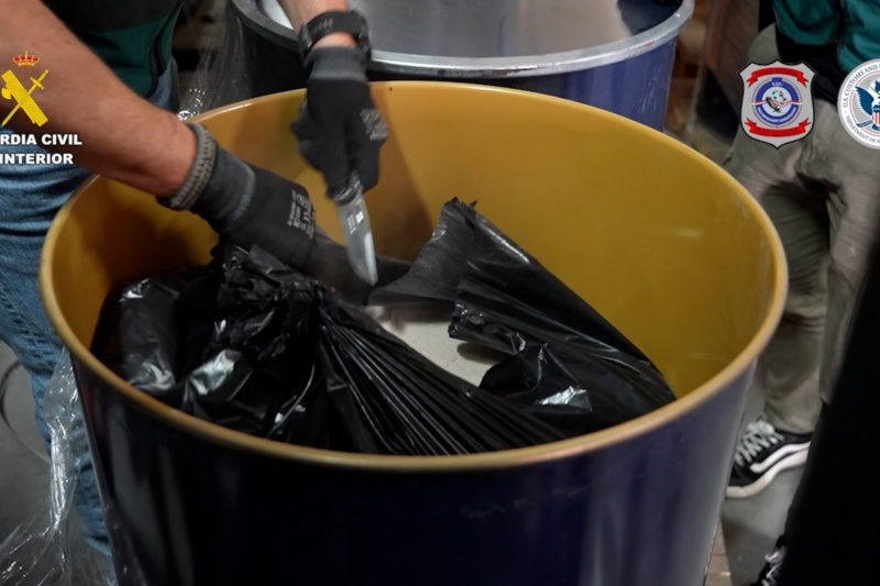 Incautadas en el Puerto de Barcelona más de cuatro toneladas de cocaína escondida en sacos de arroz