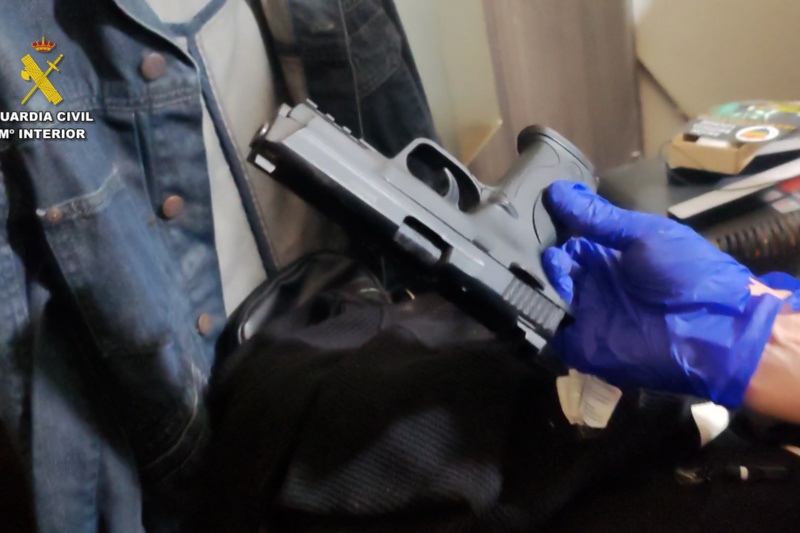 Desmantelados en Valencia dos narcopisos que importaban la droga Alfa-PiHP desde Países Bajos