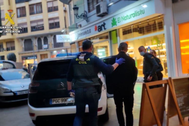 Desmantelados en Valencia dos narcopisos que importaban la droga Alfa-PiHP desde Países Bajos