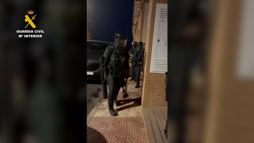 Neutralizada una red que distribuía gasolina en alta mar a organizaciones criminales