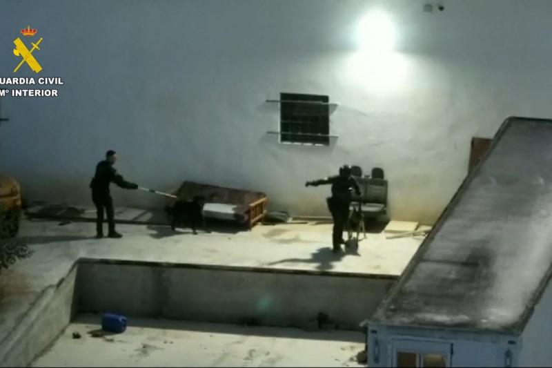Neutralizada una red que distribuía gasolina en alta mar a organizaciones criminales