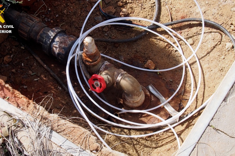 Investigado un empresario en Murcia por sustraer agua de pozos ilegales para regar un campo de golf de un resort