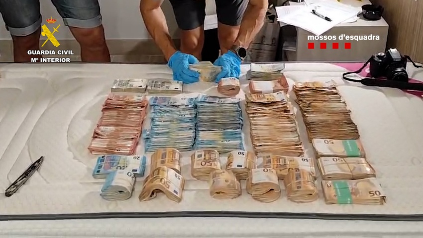 Detenido en Tarragona horas después de atracar y robar más de 100.000 euros en un banco en Vinaròs (Castellón)