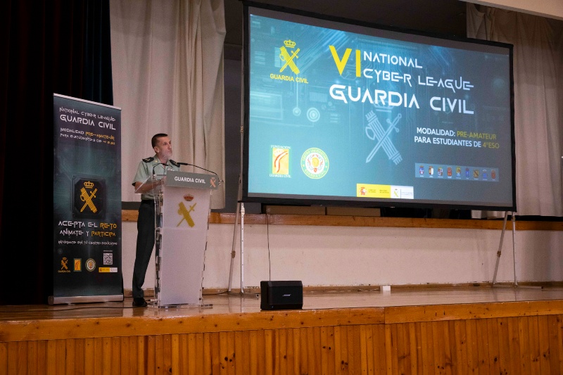 La Guardia Civil presenta en Mérida la VI edición de su Liga Nacional de Retos en el Ciberespacio