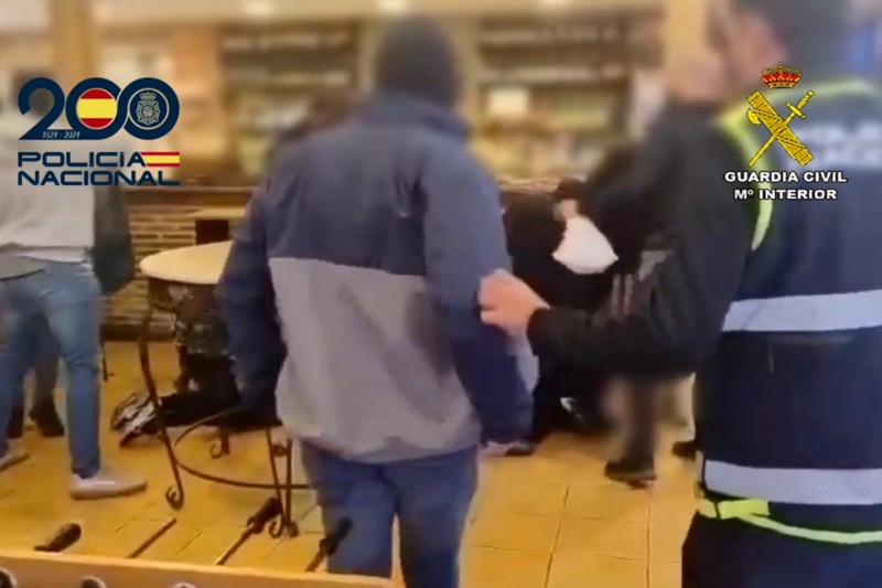 Detenidos tres integrantes de una organización criminal especializada en el robo en superficies comerciales
