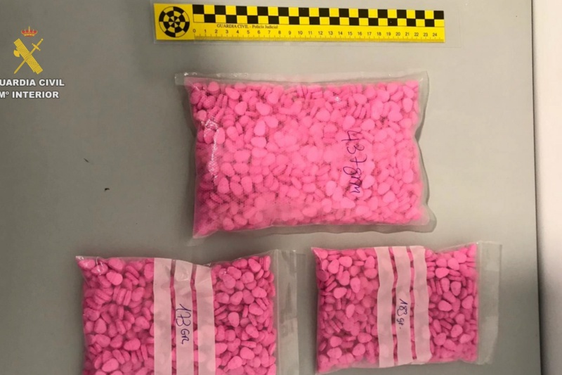 Intervenidas más de 3.000 pastillas de éxtasis en el interior de dos bombonas de butano en un ferry en Huelva