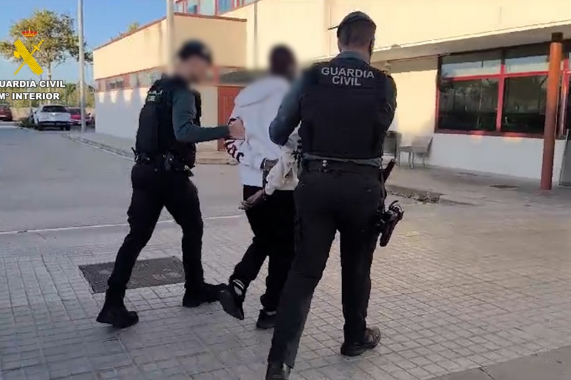 Detenido por tráfico de drogas un hombre que viajaba con 17 kilogramos de cocaína en su maleta