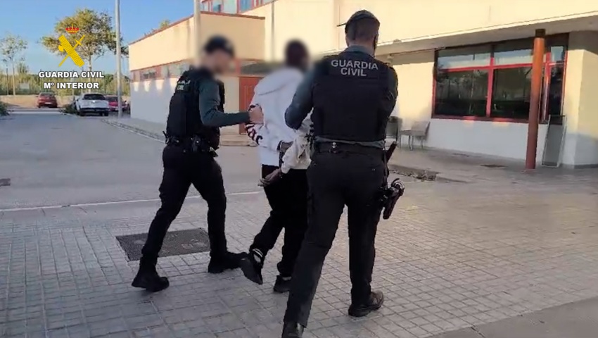 Detenido por tráfico de drogas un hombre que viajaba con 17 kilogramos de cocaína en su maleta