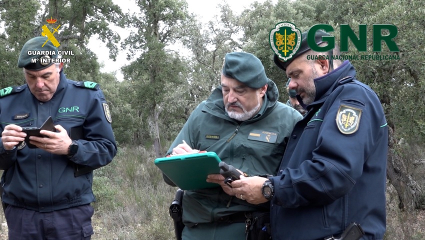 EL SEPRONA y el SEPNA de la Guardia Nacional Republicana de Portugal realizan un ejercicio transfronterizo conjunto en el ámbito de la protección medi...