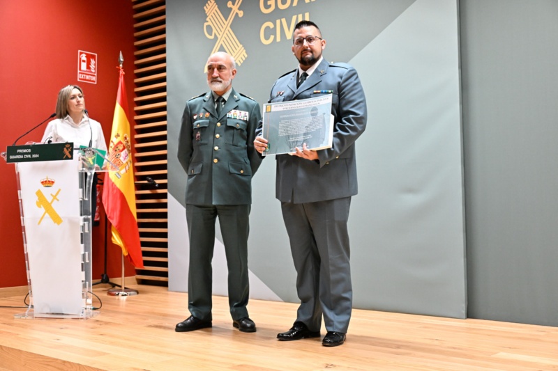 Mercedes González preside la entrega de los premios Guardia Civil 2024