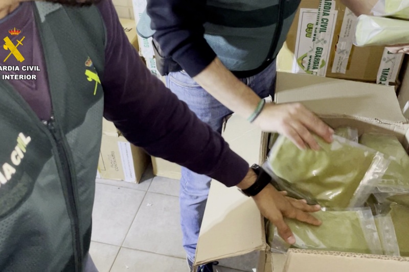Detenida una red por traficar cocaína camuflada entre especias alimentarias
