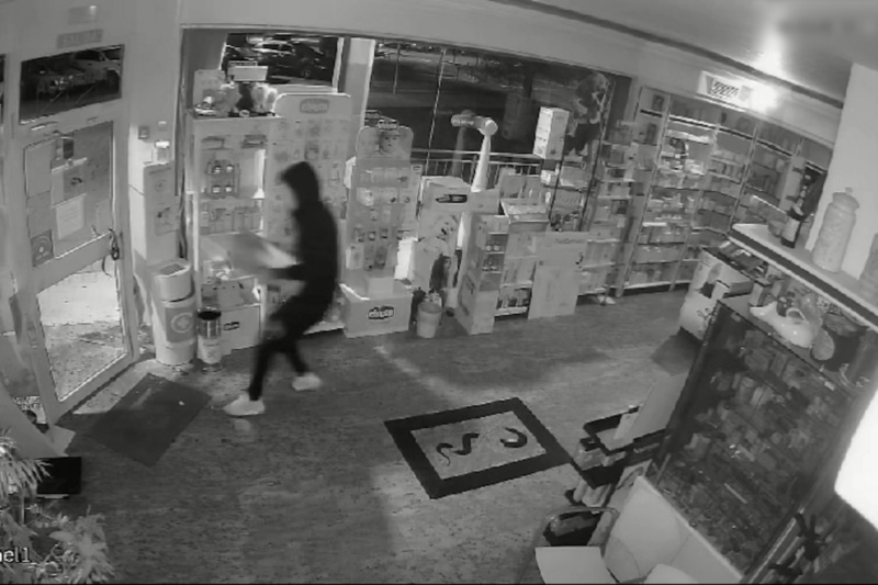 Detenidas siete personas por asaltar de madrugada casi una veintena de comercios en Madrid y Toledo