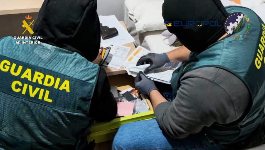 Desarticulada una organización criminal dedicada a la introducción de grandes cantidades de cocaína en España y Portugal procedente de Hispanoamérica