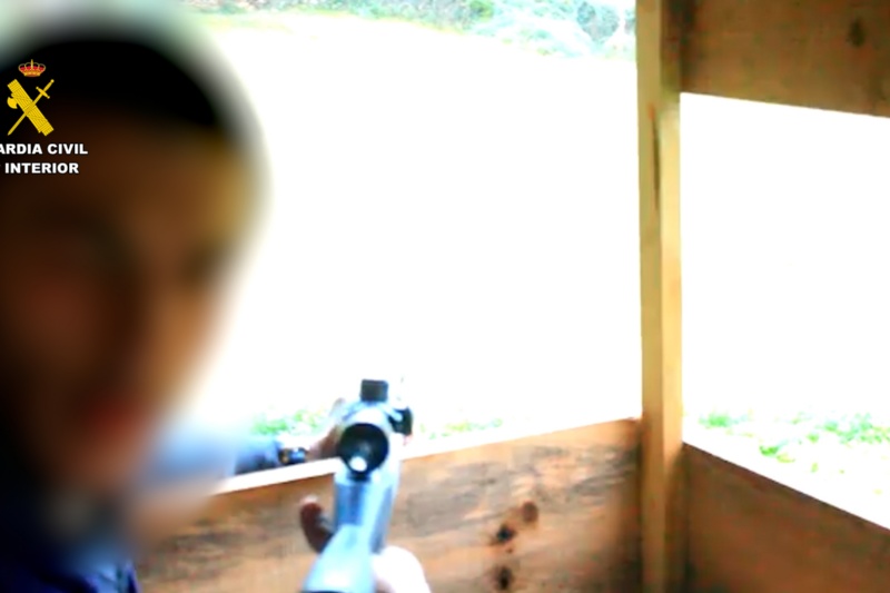 Detenido un youtuber con más de un millón de suscriptores por fabricación ilegal de explosivos