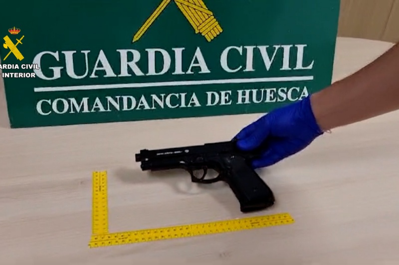 Detenidas dos personas por atracar una tienda de alimentación a punta de pistola en Huesca