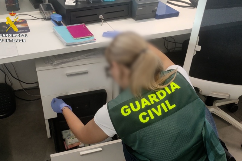 Destapado un entramado delictivo que daba el visto bueno de la ITV a vehículos con carencias técnicas