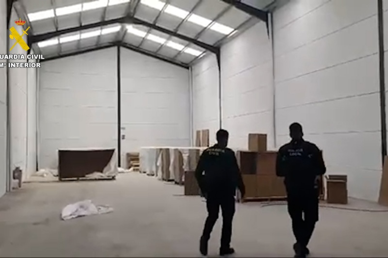 Incautadas más de 890.000 cajetillas de tabaco ilegal en Sevilla