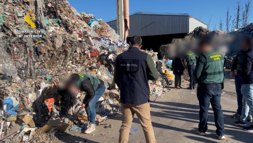 Desarticulada una organización delictiva internacional dedicada al tráfico ilícito de residuos urbanos procedentes de Italia