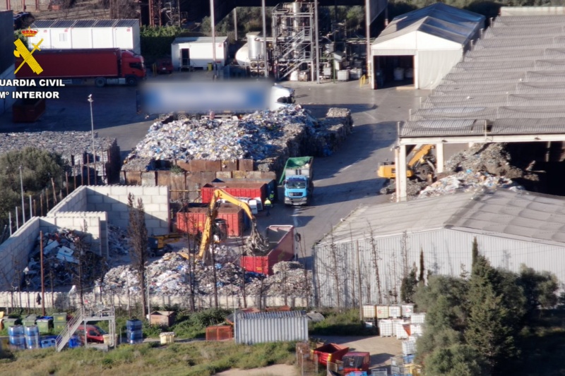 Desarticulada una organización delictiva internacional dedicada al tráfico ilícito de residuos urbanos procedentes de Italia