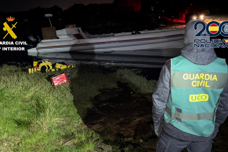 Desarticulada una organización criminal cuando se encontraban “alijando” más de una tonelada de cocaína