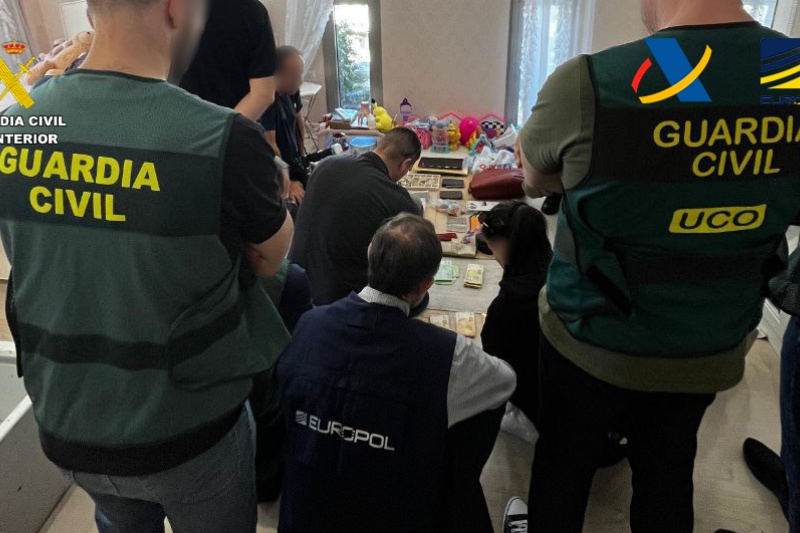 Intervenidos más de 27 millones de euros en criptomonedas y más de ocho millones en efectivo a una organización criminal