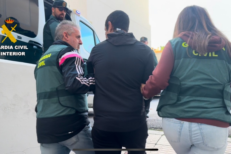 Detenido el presunto autor del homicidio de la mujer hallada en una autocaravana incendiada en Cádiz