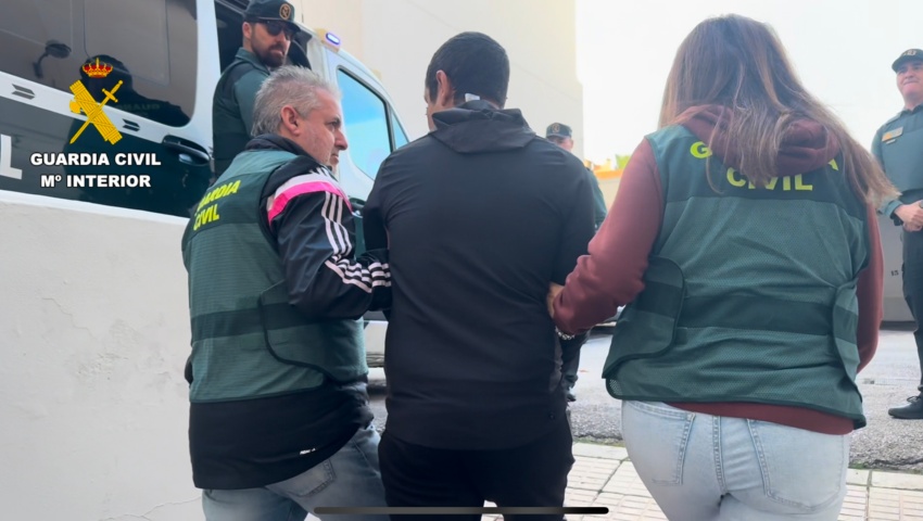 Detenido el presunto autor del homicidio de la mujer hallada en una autocaravana incendiada en Cádiz