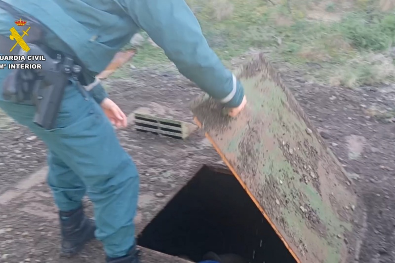 La Guardia Civil investiga el uso de varios pozos ilegales y daños contra el medio ambiente en una comunidad de vecinos