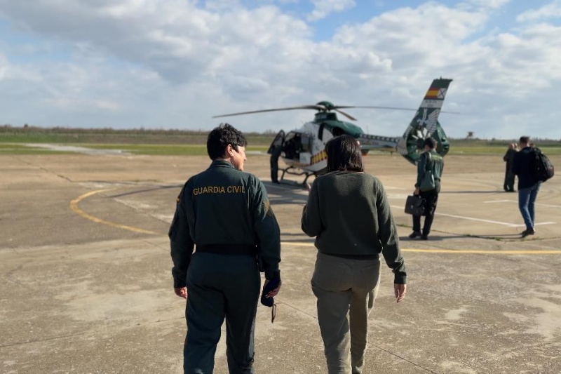 Mercedes González analiza, con los responsables de la Guardia Civil de Andalucía, la actividad que se lleva a cabo en la lucha contra el narcotráfico