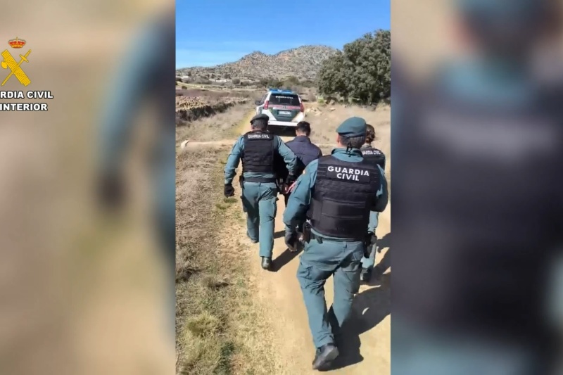 Tres detenidos por maniatar y amenazar a un matrimonio al que asaltaron de madrugada en su vivienda en Puente del Congosto (Salamanca)