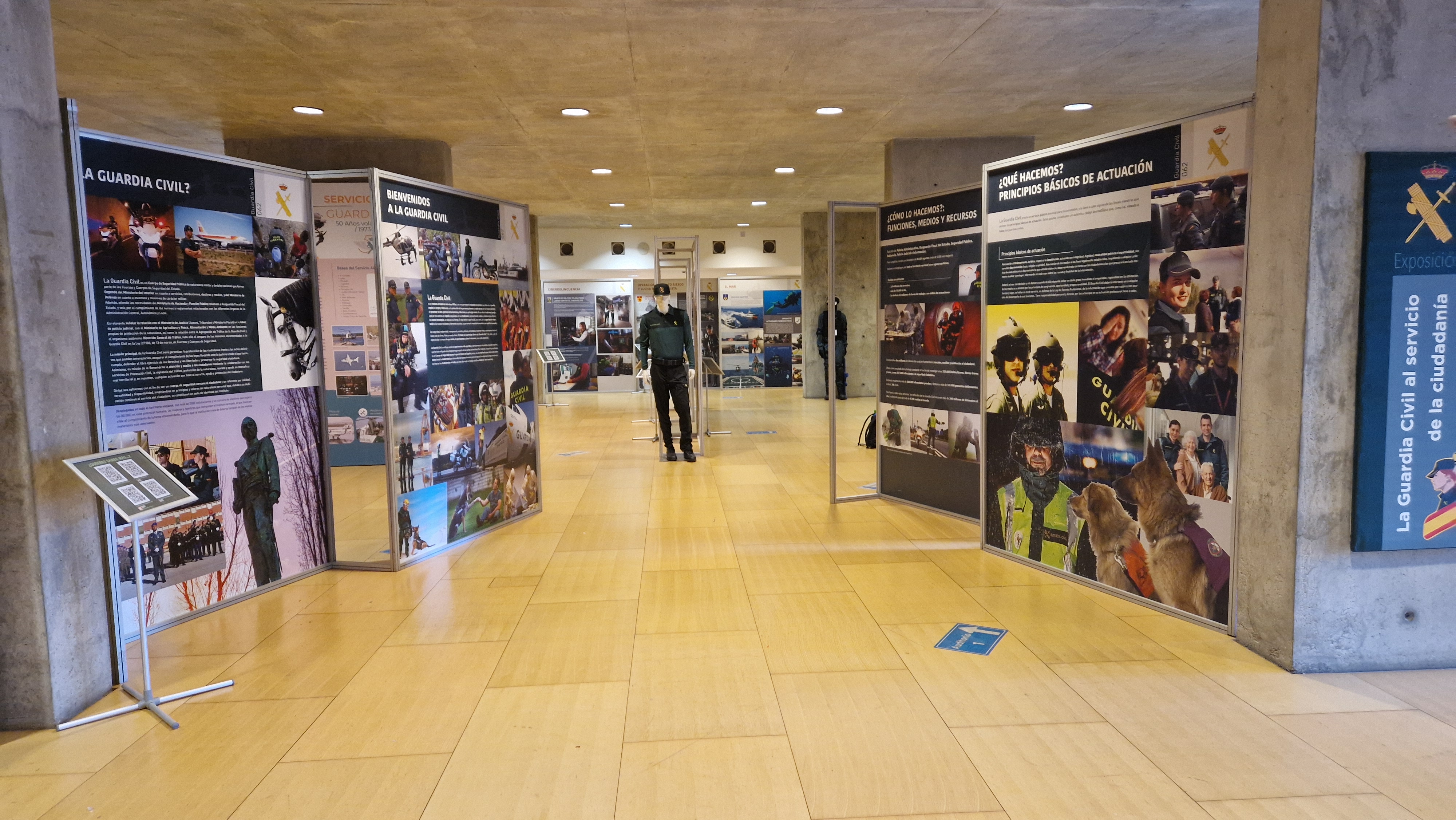 Exposición al Servicio de la Ciudadanía en Mérida