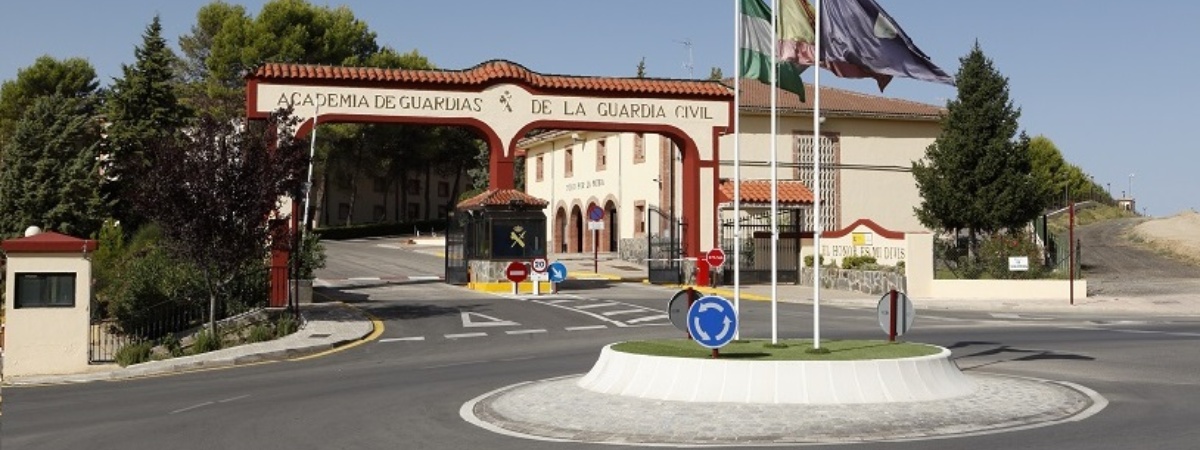 Entrada a la Academia de Cabos y Guardias de la Guardia Civil