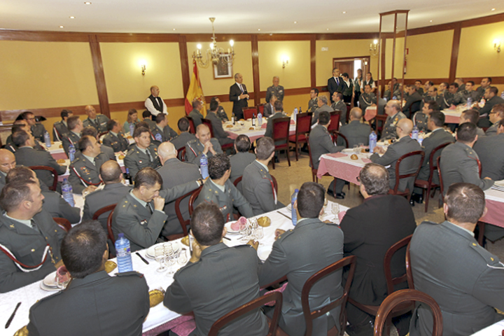 El Director General se reúne con los Alféceres alumnos de la Academia de Oficiales de El Escorial