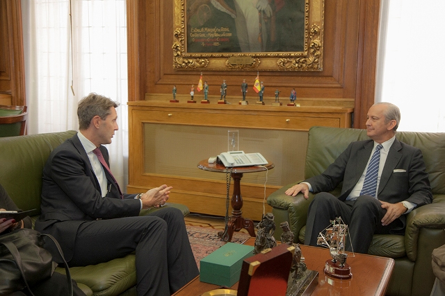 El Director General se reúne con el  Embajador de  Austria