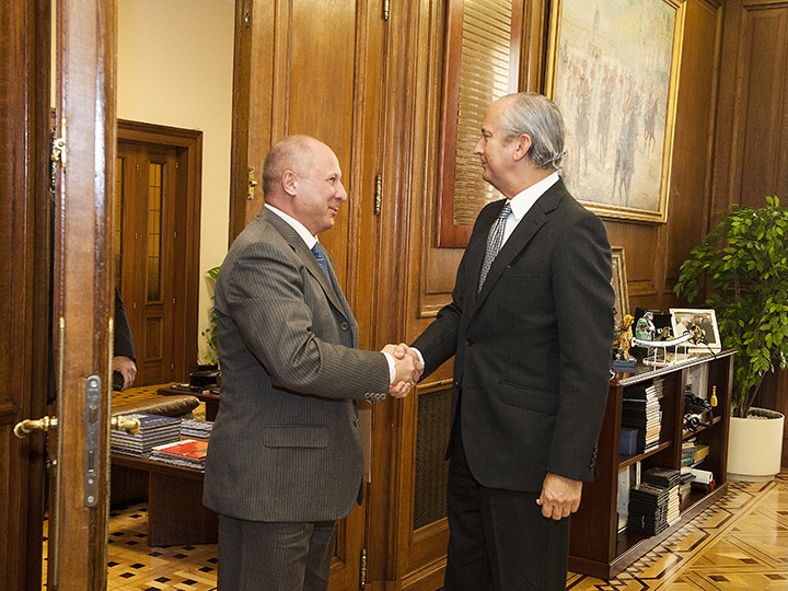 El Director General se reúne con el   Consejero de la Embajada de la Federación de Rusia en España