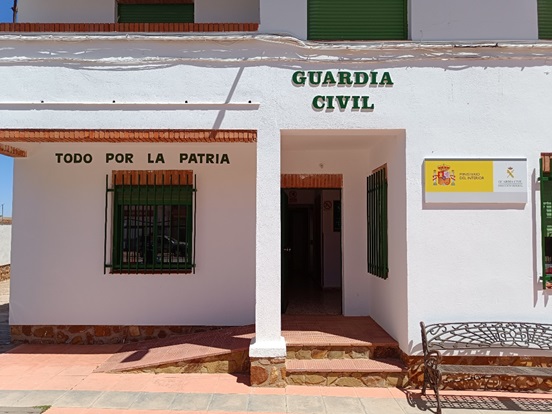 28 de junio de 1846. El Duque de Ahumada dicta una circular sobre las casas cuarteles y su vigilancia 28 de junio de 1846. El Duque de Ahumada dicta una circular sobre las casas cuarteles y su vigilancia